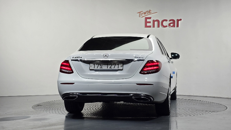car Mercedes Benz E Class id72443 photo #4