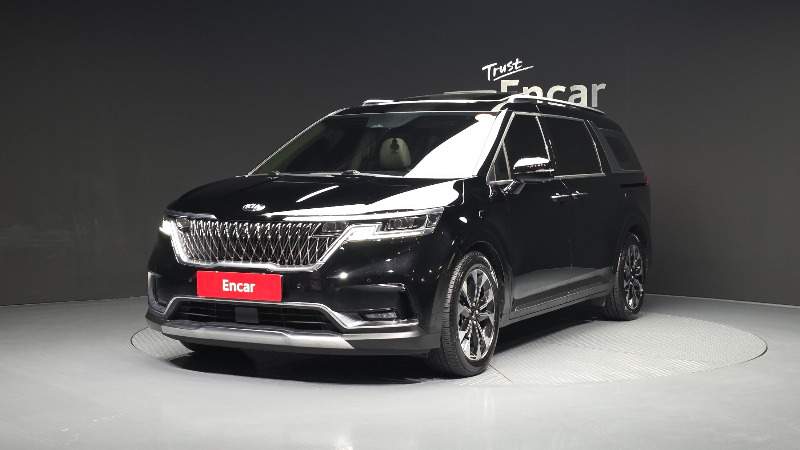 car KIA Carnival id72452 main photo