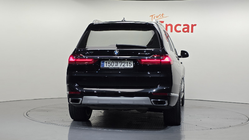 car BMW X7 id72477 photo #4