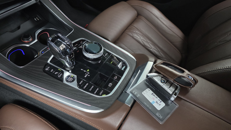 car BMW X7 id72477 photo #9
