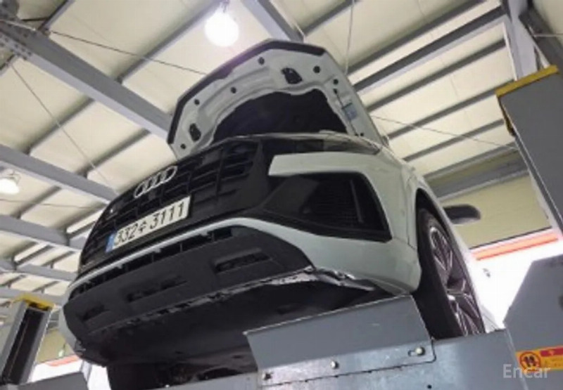 car Audi Q8 id72676 main photo