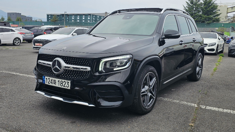 car Mercedes Benz GLB id72679 photo #3