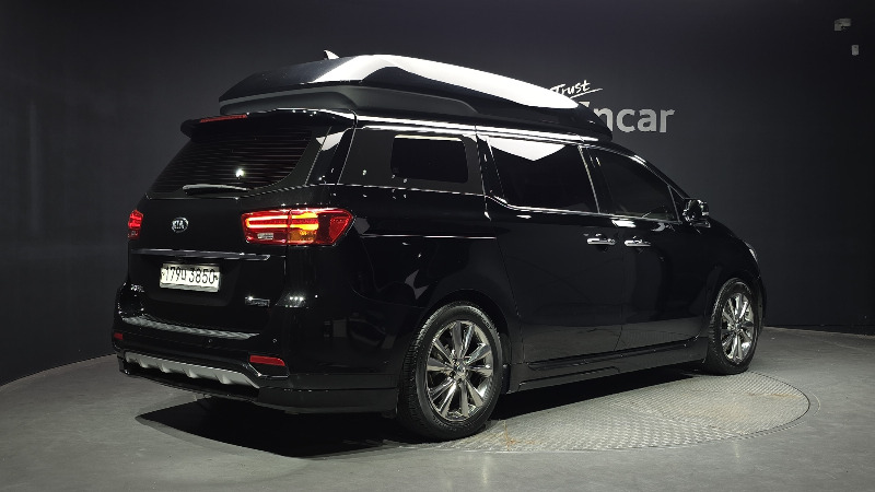 car KIA Carnival id72689 photo #2