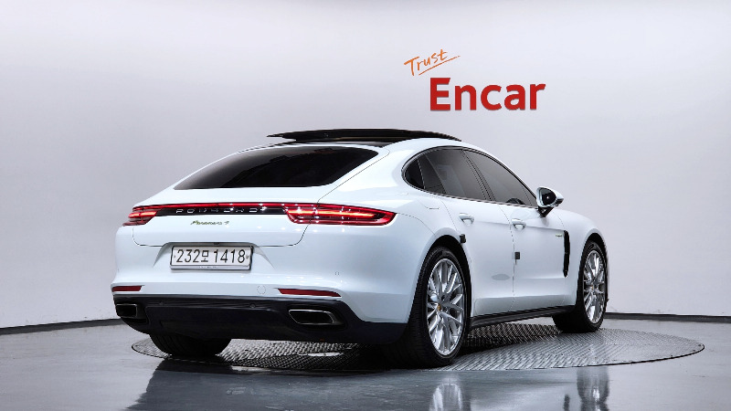 car Porsche Panamera id72897 photo #2