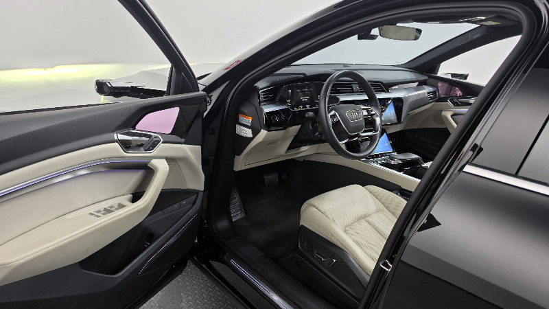 car Audi e-tron id73009 photo #10