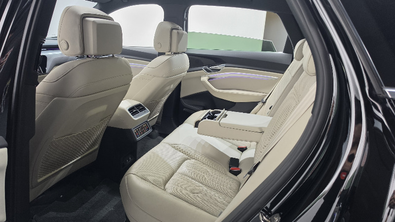 car Audi e-tron id73009 photo #11