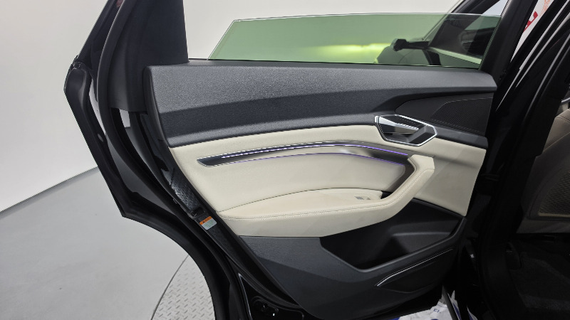 car Audi e-tron id73009 photo #25