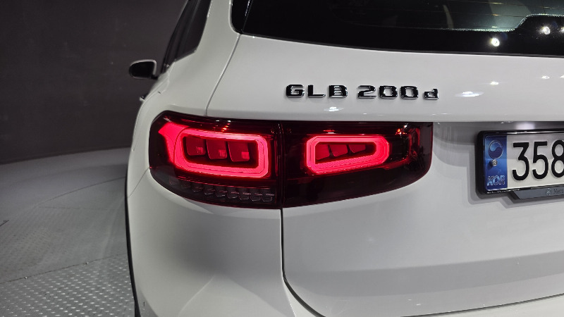 car Mercedes Benz GLB id73014 photo #23