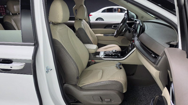 car KIA Carnival id73080 photo #26