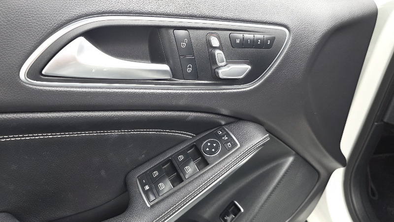 car Mercedes Benz GLA id73149 photo #27