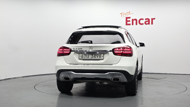 car Mercedes Benz GLA id73149 photo #4