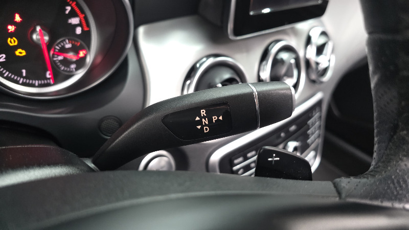 car Mercedes Benz GLA id73149 photo #9