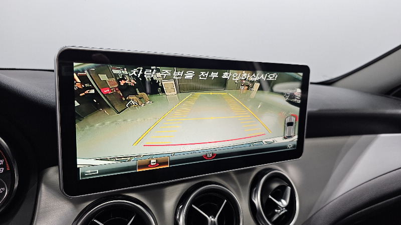 car Mercedes Benz GLA id73151 photo #15