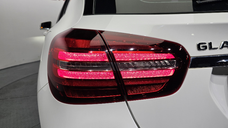car Mercedes Benz GLA id73151 photo #23