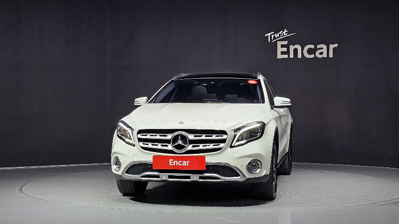 car Mercedes Benz GLA id73154 photo #3