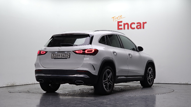 car Mercedes Benz GLA id73157 photo #2