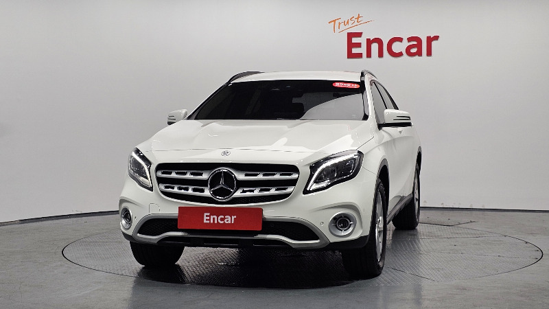 car Mercedes Benz GLA id73171 photo #3
