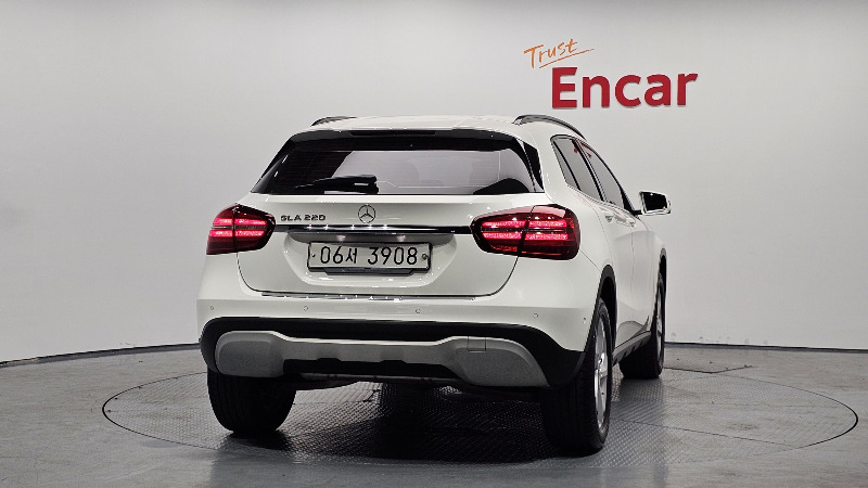 car Mercedes Benz GLA id73171 photo #4