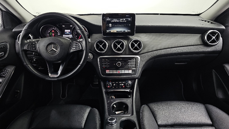 car Mercedes Benz GLA id73171 photo #7