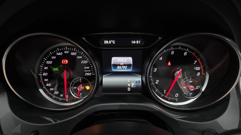 car Mercedes Benz GLA id73175 photo #8