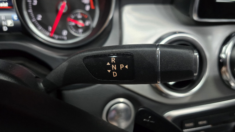 car Mercedes Benz GLA id73175 photo #9