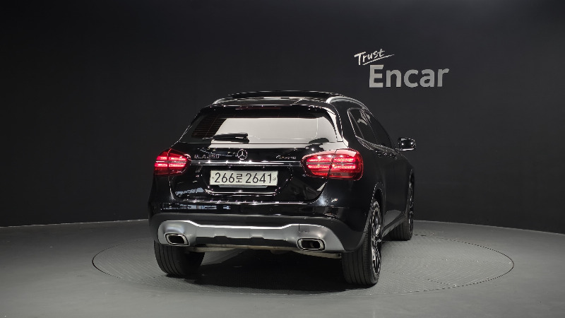 car Mercedes Benz GLA id73185 photo #4