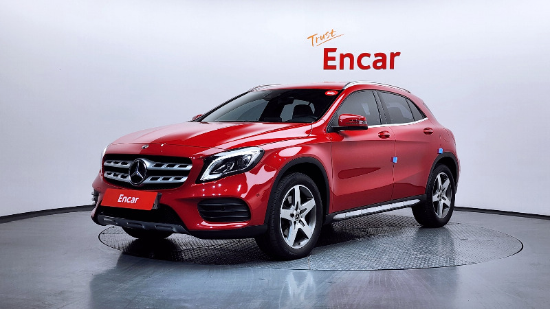 car Mercedes Benz GLA id73193 main photo