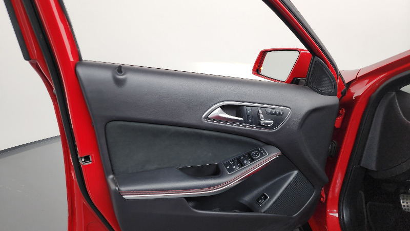 car Mercedes Benz GLA id73193 photo #24