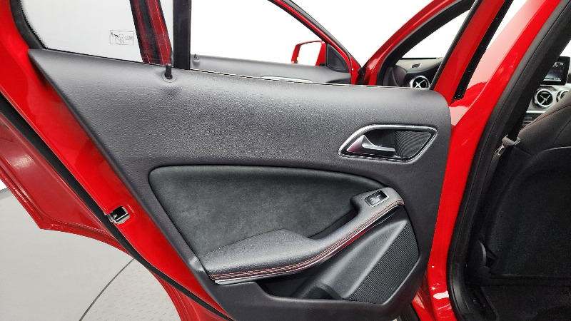 car Mercedes Benz GLA id73193 photo #25