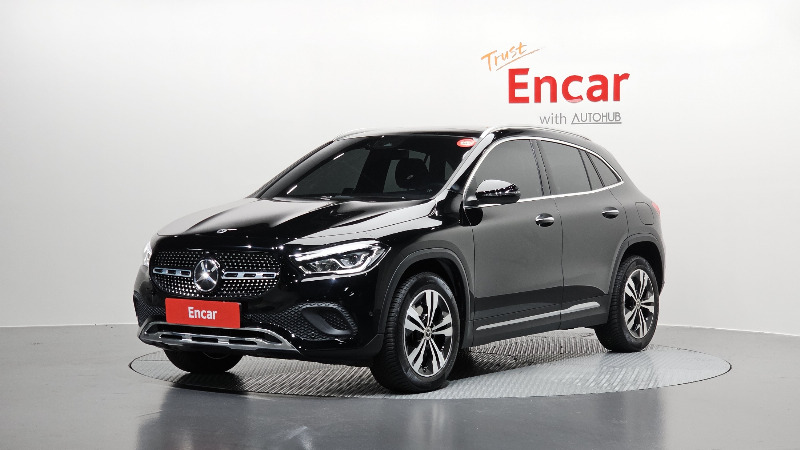 car Mercedes Benz GLA id73196 main photo