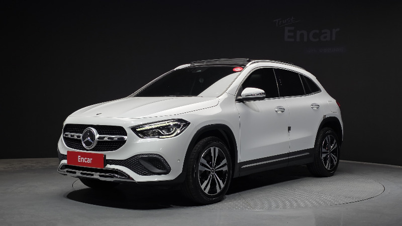 car Mercedes Benz GLA id73200 main photo