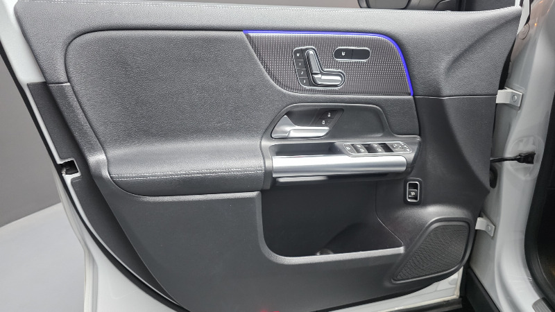 car Mercedes Benz GLA id73200 photo #24