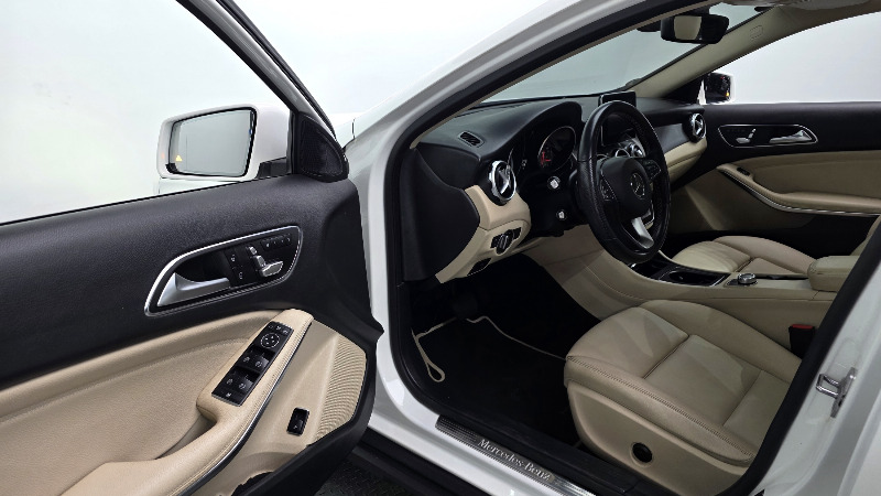 car Mercedes Benz GLA id73201 photo #10