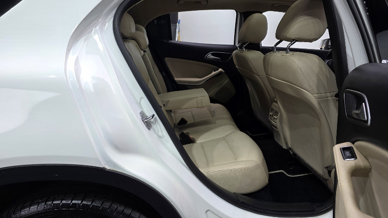 car Mercedes Benz GLA id73201 photo #11