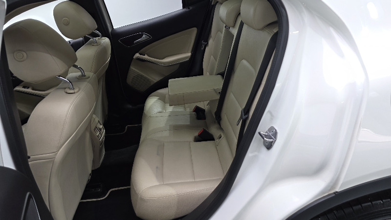 car Mercedes Benz GLA id73201 photo #12