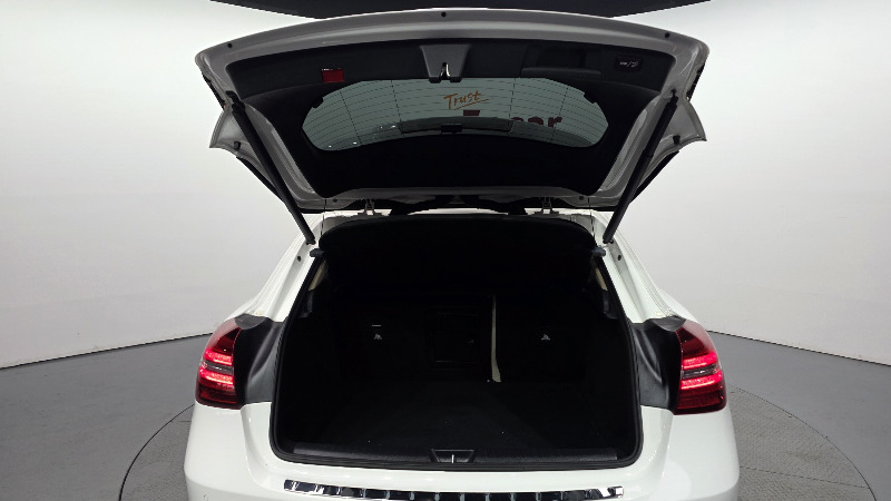 car Mercedes Benz GLA id73201 photo #17