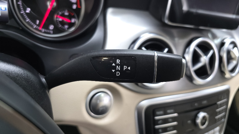 car Mercedes Benz GLA id73201 photo #18