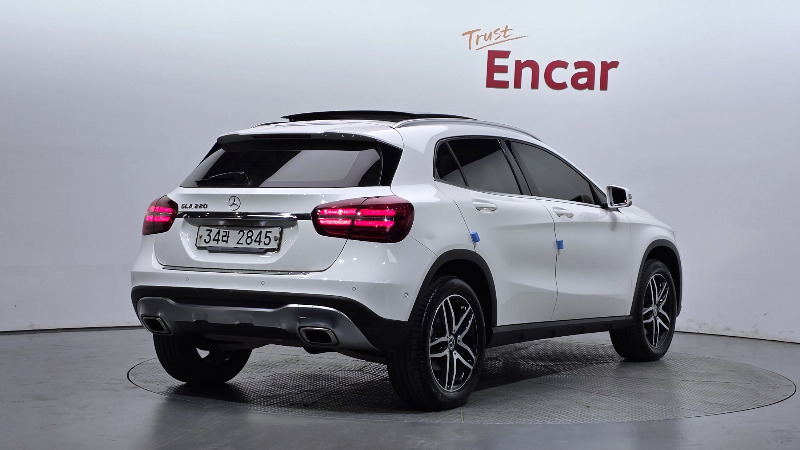 car Mercedes Benz GLA id73201 photo #2