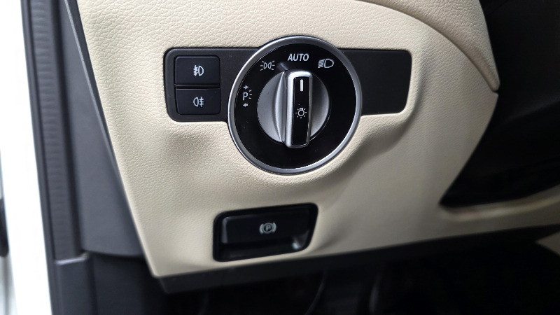 car Mercedes Benz GLA id73201 photo #20