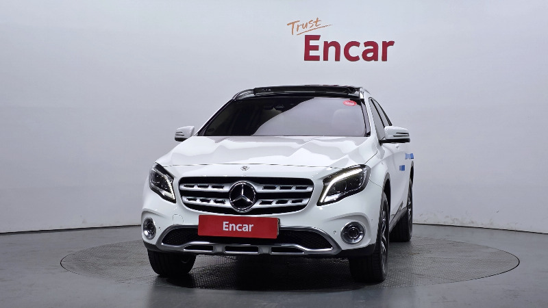 car Mercedes Benz GLA id73201 photo #3