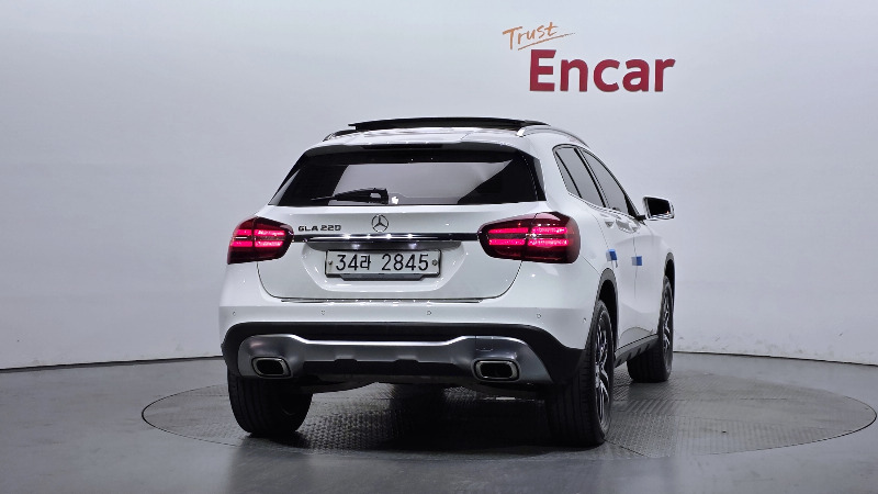 car Mercedes Benz GLA id73201 photo #4