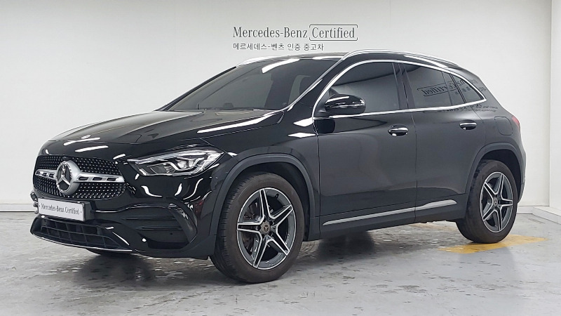 car Mercedes Benz GLA id73217 main photo