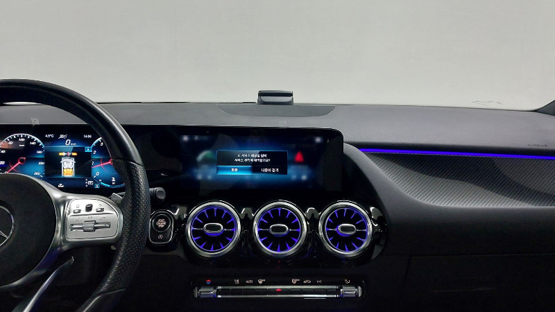 car Mercedes Benz GLA id73217 photo #7