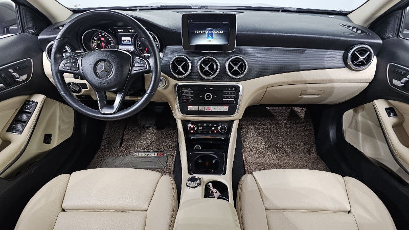 car Mercedes Benz GLA id73221 photo #7
