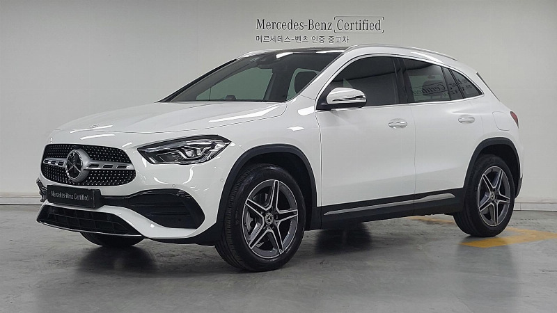 car Mercedes Benz GLA id73231 main photo