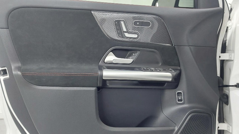 car Mercedes Benz GLA id73231 photo #15