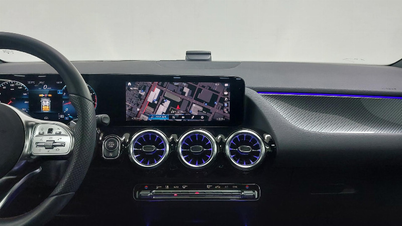 car Mercedes Benz GLA id73231 photo #16