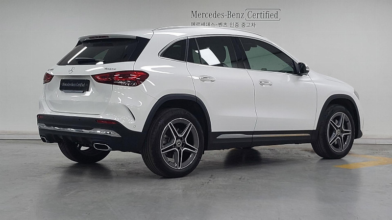 car Mercedes Benz GLA id73231 photo #2