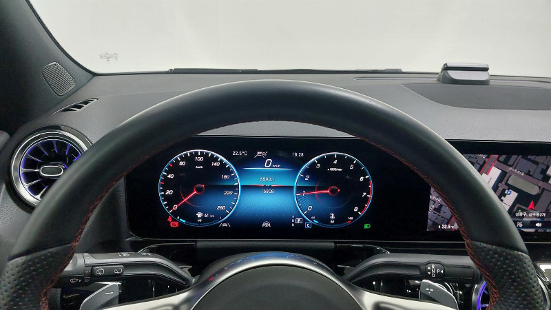 car Mercedes Benz GLA id73231 photo #8