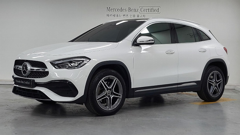 car Mercedes Benz GLA id73232 main photo